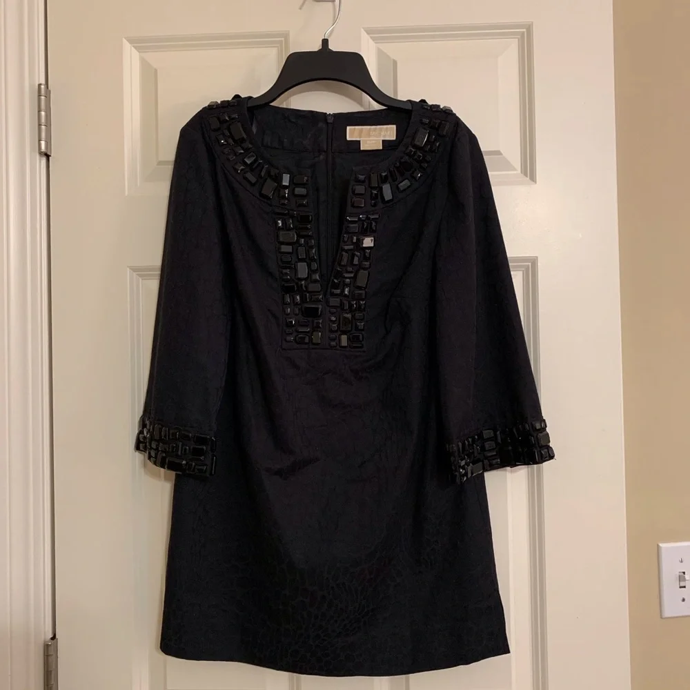EUC Tunic: Embossed Animal Print, Beaded, 2/3-Length Bell Sleeves, V-Neck